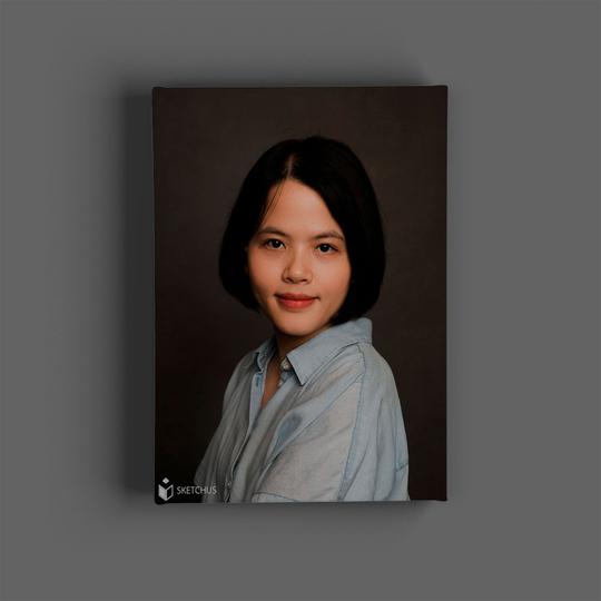Portrait of Hoa Tran, an artist at Sketchus